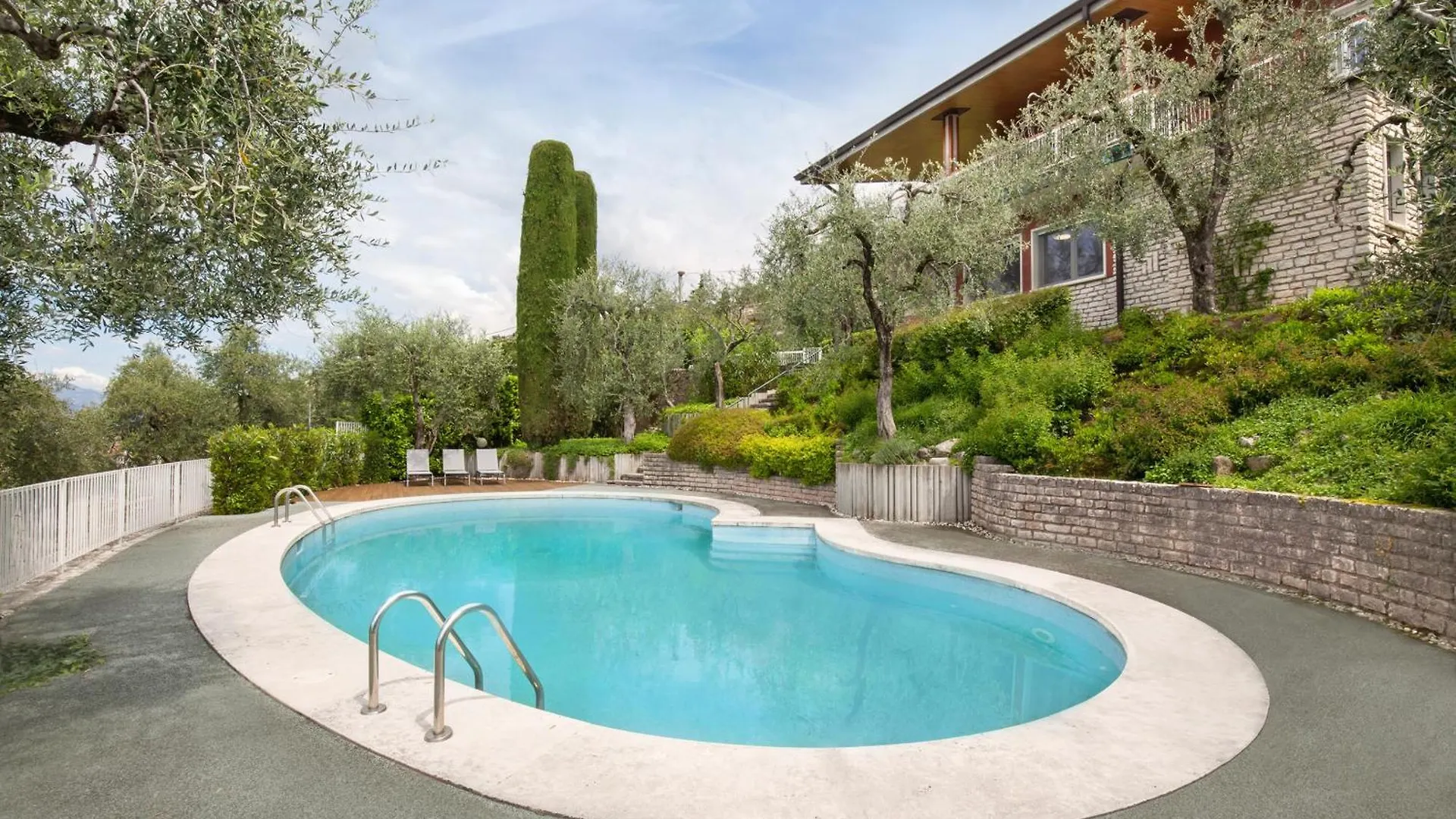 Villa Pirandello With Pool Torri Del Benaco